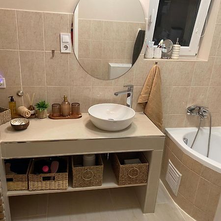 Petertuende Vendeghaz Villa Kestel Dış mekan fotoğraf