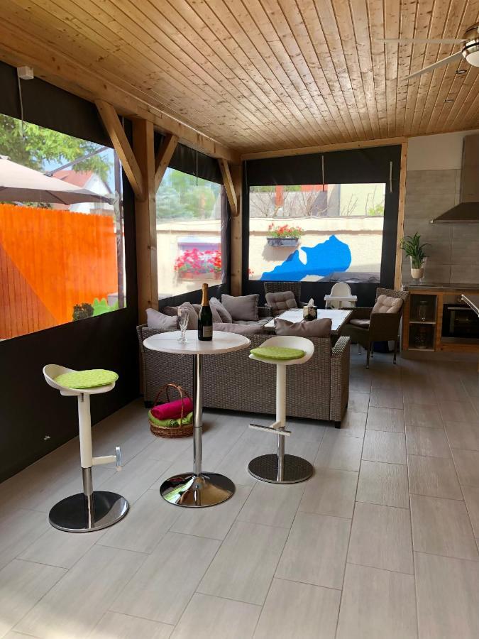 Petertuende Vendeghaz Villa Kestel Dış mekan fotoğraf