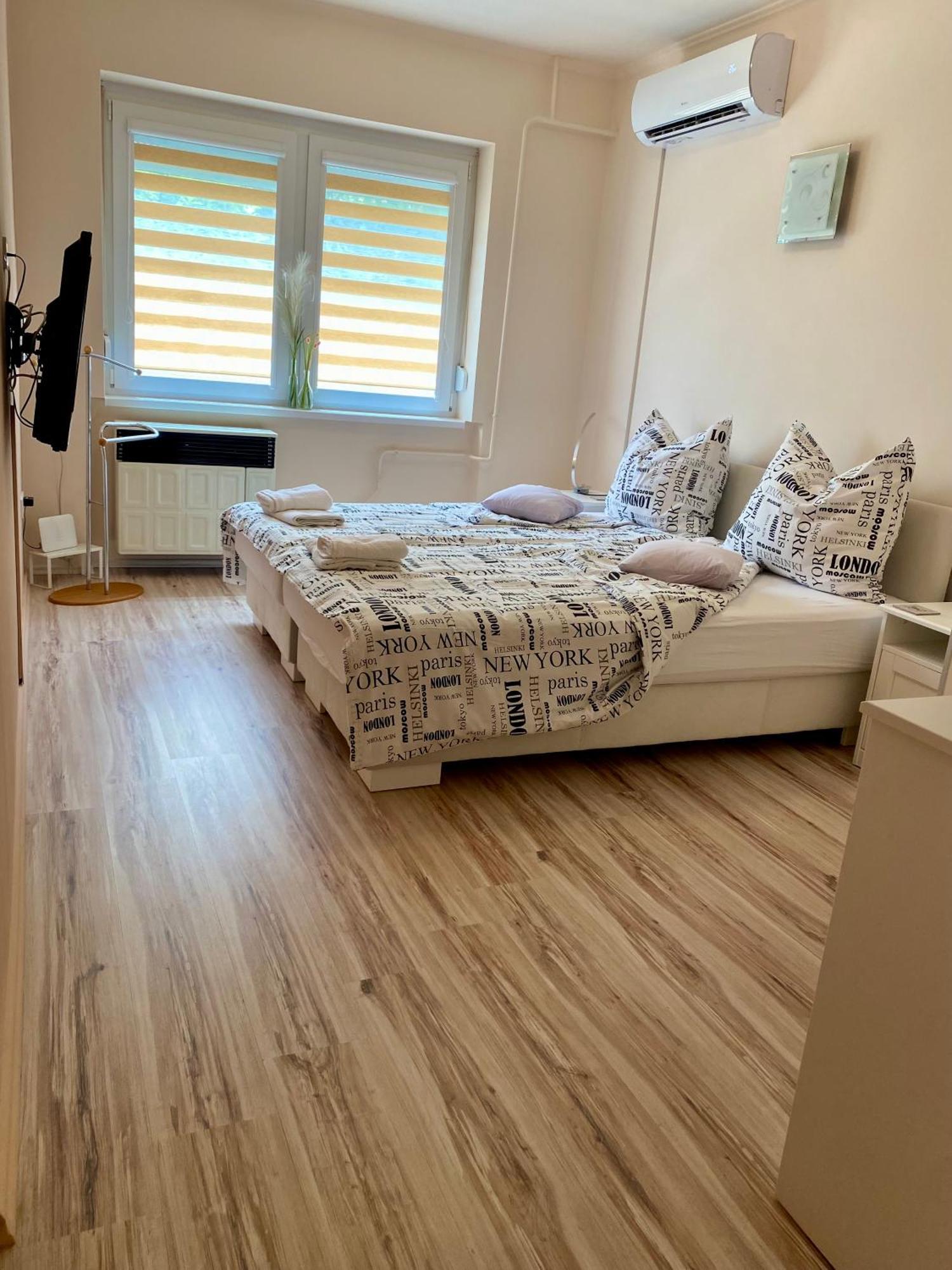 Petertuende Vendeghaz Villa Kestel Dış mekan fotoğraf